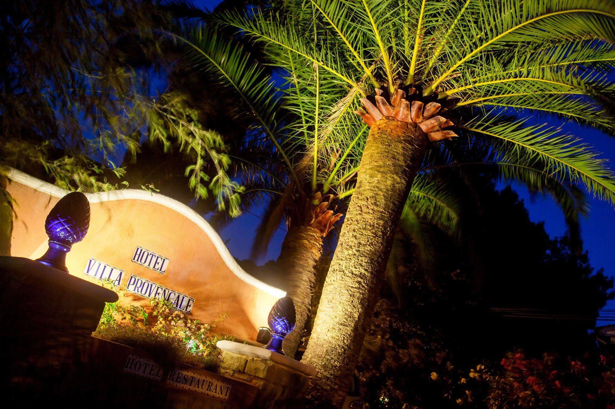 Hotel Villa Provencale Cavalaire-sur-Mer Exterior photo